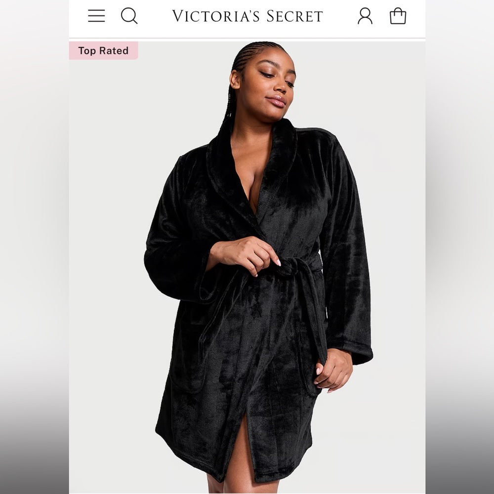 Black VS plush short robe